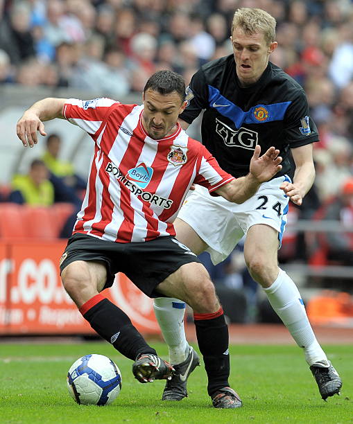 纽卡斯尔一 纽卡斯尔一