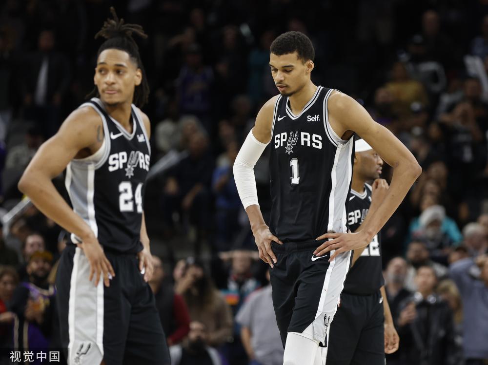 在穷追猛打 在穷追猛打