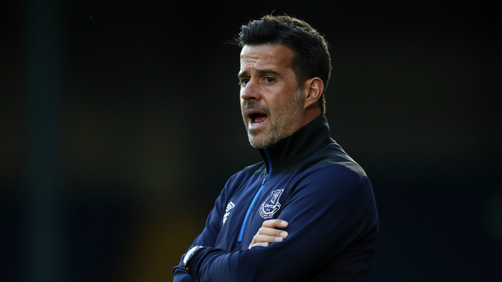 經激起了亞 經激起了亞